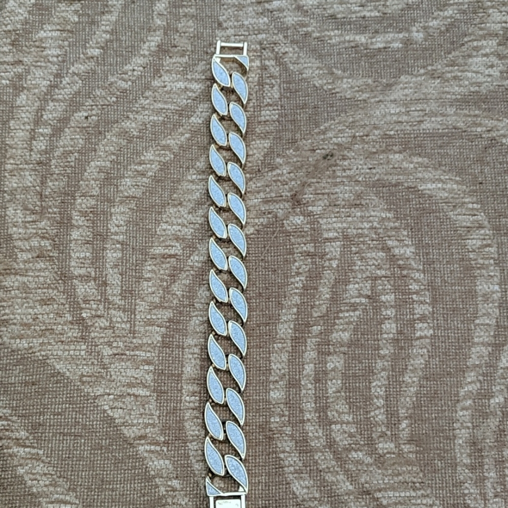 Gold Tone Rhinestone Bracelet